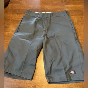 Bundle (4 pair) Dickies work shorts. Size 34